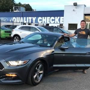 Meet your Posher, Anibal